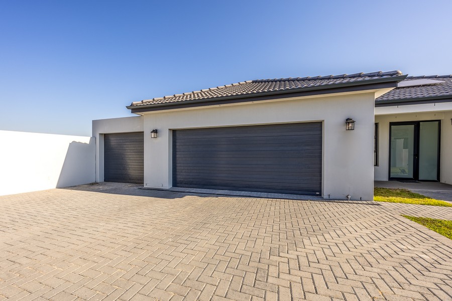 4 Bedroom Property for Sale in Haasendal Western Cape